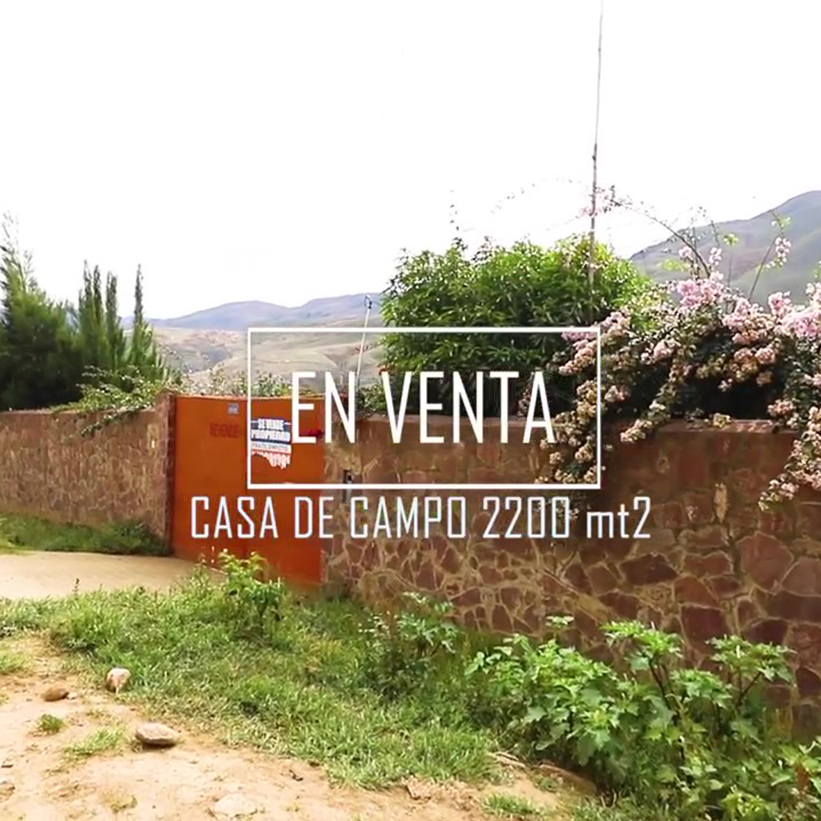 En Venta Terreno con Casa de Campo1